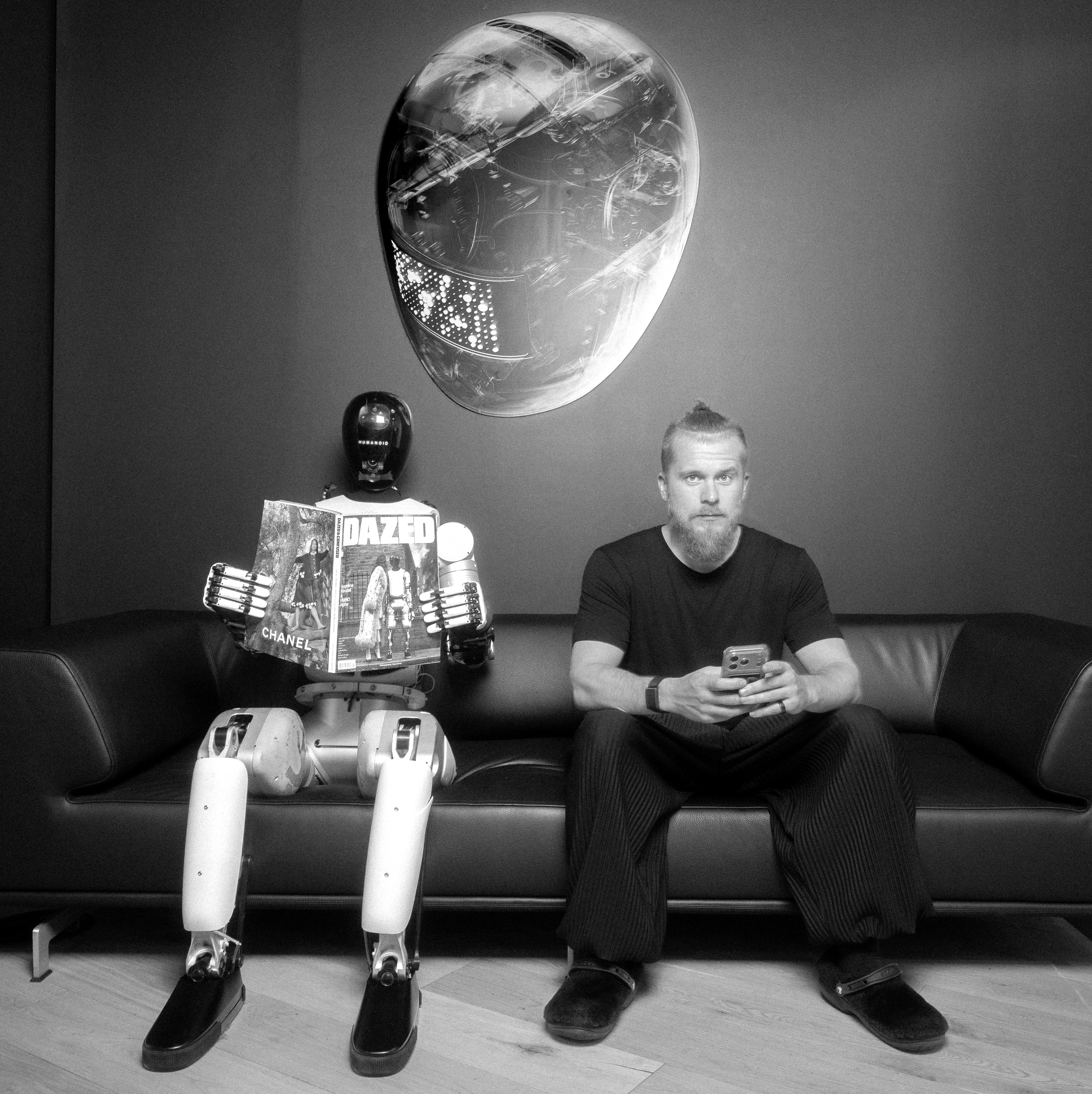 Humanoid life photo 1